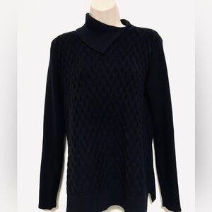 Land’s end cable knit long sleeve sweater